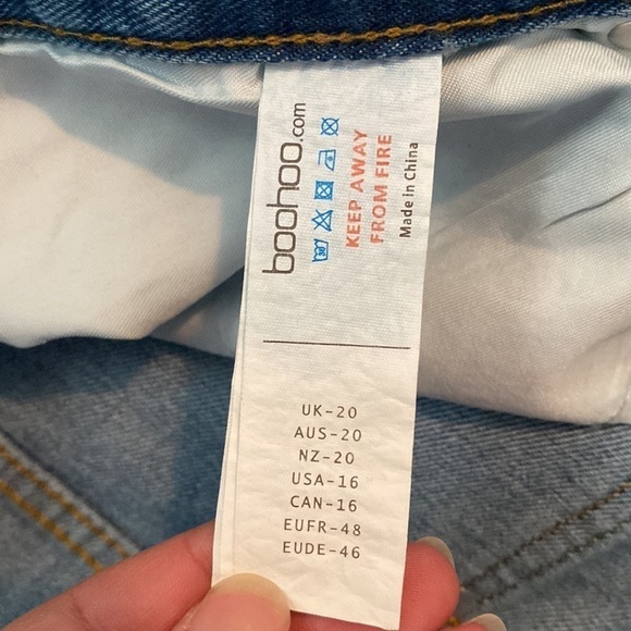 BOOHOO Blue Ripped High Waist Denim Shorts Plus Size 16 NWT - Picture 10 of 11